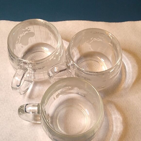 Vintage Nestle Glass World Map Mugs Set (3) READ Mixed - Picture 6 of 6